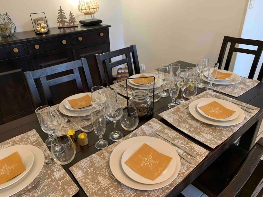 Gite 3 Etoiles Les Gourlines Avec Balneo, Veranda, Piscine Et Garage 아베르메스 외부 사진