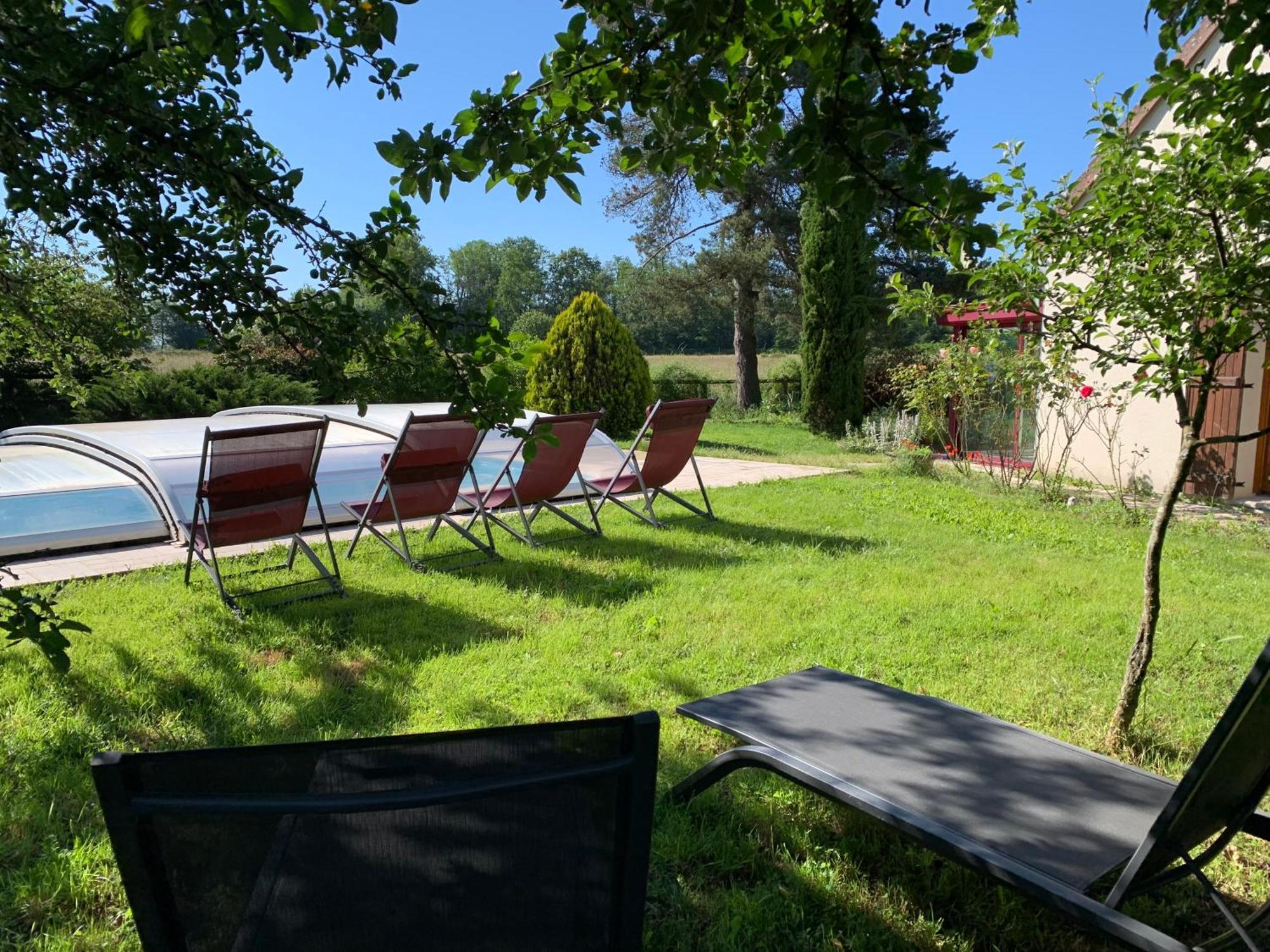 Gite 3 Etoiles Les Gourlines Avec Balneo, Veranda, Piscine Et Garage 아베르메스 외부 사진